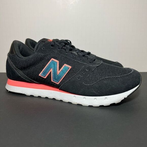 Womens NEW BALANCE 311 Black Sneakers / Size 10 - Picture 1 of 9